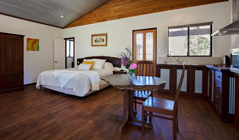 Silversprings Spa Retreat Pet Friendly Cottages And Glampings Metricup ภายนอก รูปภาพ
