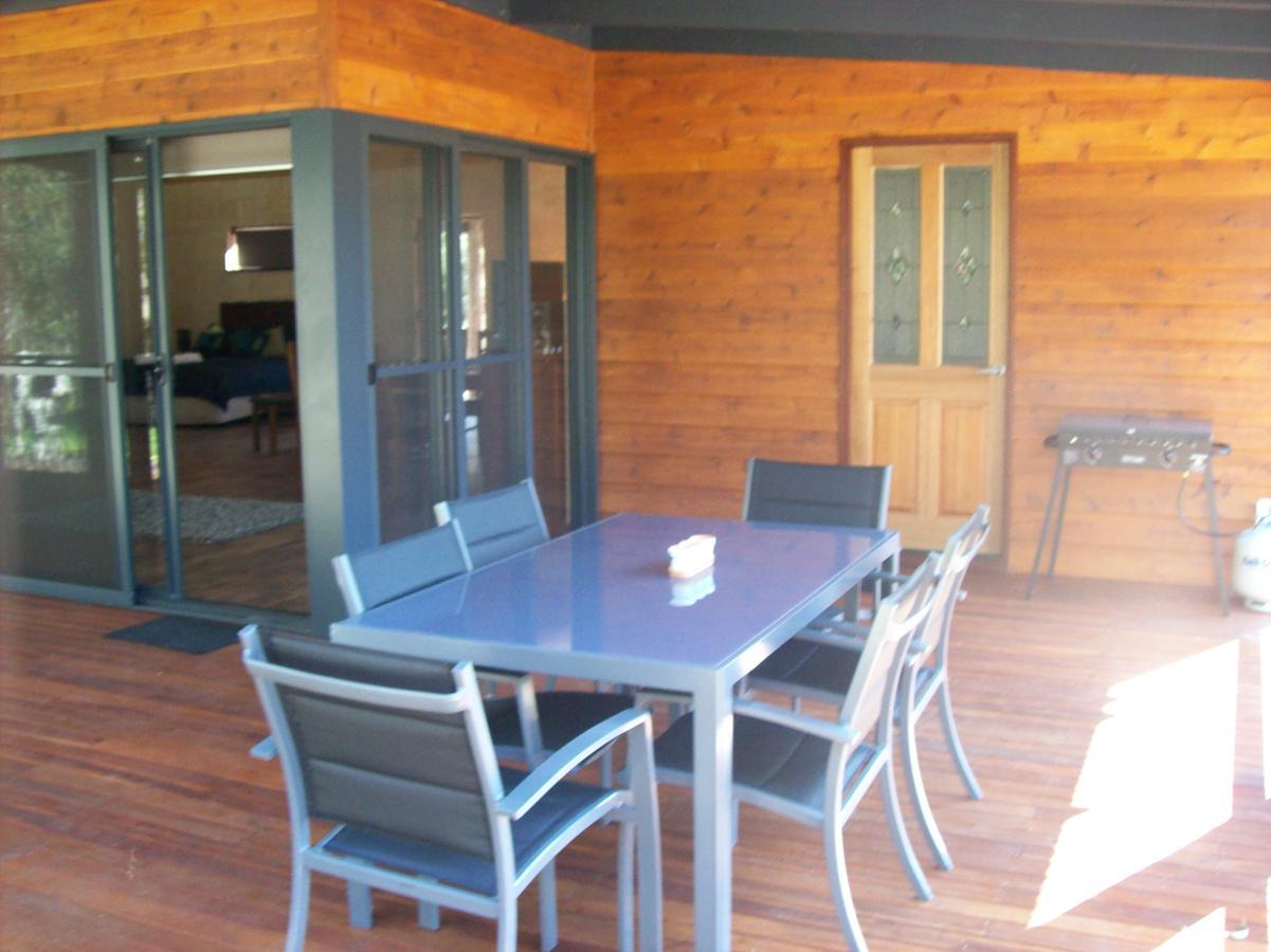 Silversprings Spa Retreat Pet Friendly Cottages And Glampings Metricup ภายนอก รูปภาพ
