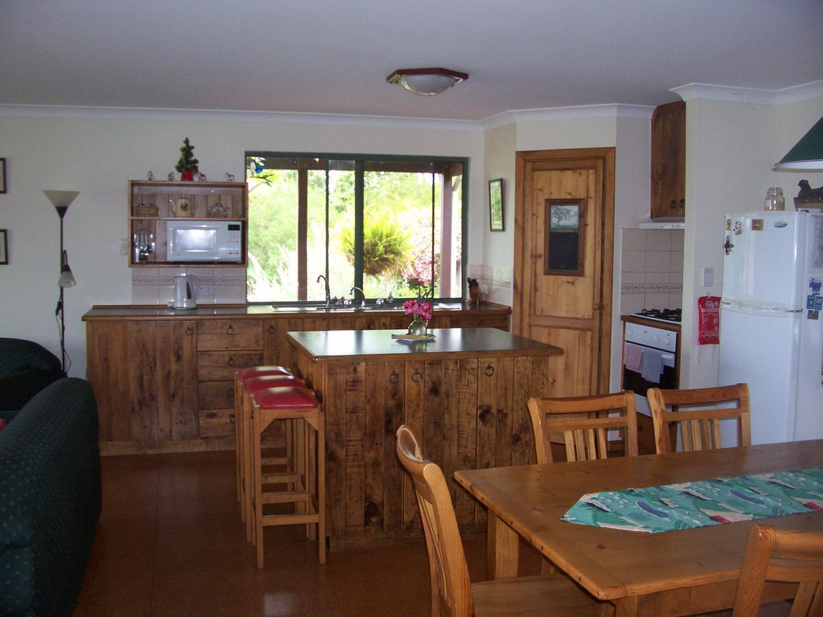 Silversprings Spa Retreat Pet Friendly Cottages And Glampings Metricup ภายนอก รูปภาพ